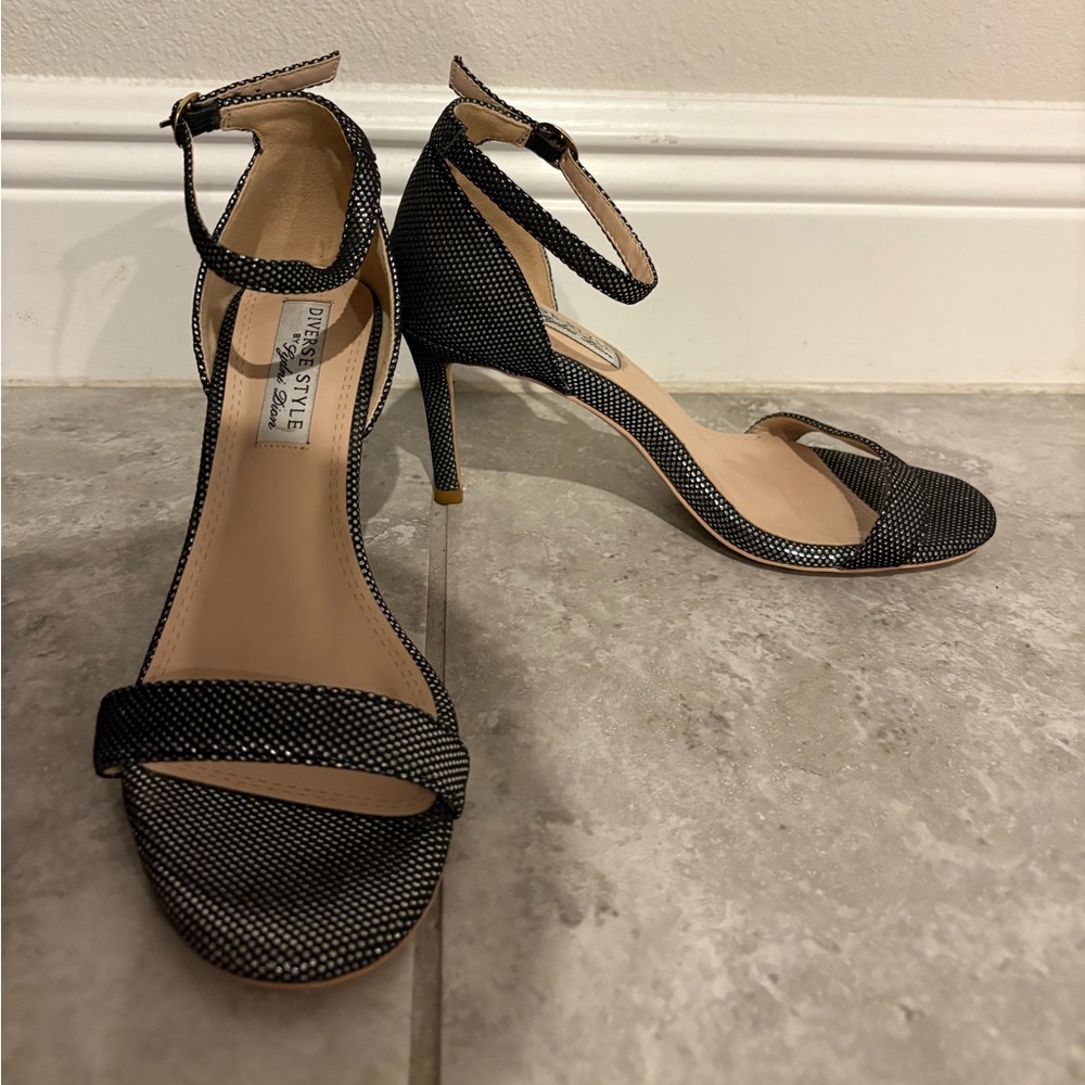 Black and silver Diverse Style by Sydni Dion